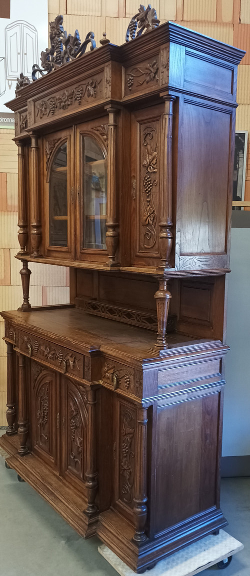 Carved oak sideboard with grapevine decoration Art Nouveau period