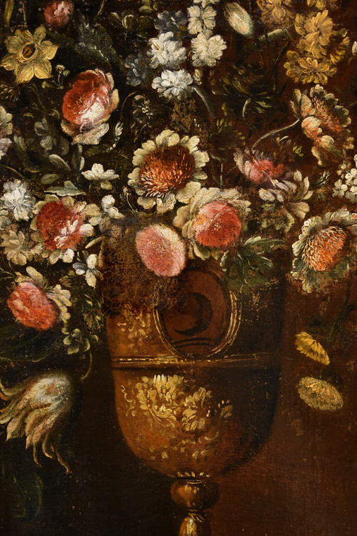 Andrea Scacciati (Florence 1642-1710), Composition De Fleurs Dans Un Vase En Relief (2 De 3)