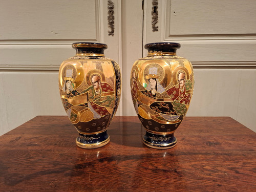 Paire de vases en céramique, De Satsuma Japon Epoque XIXème siècle.