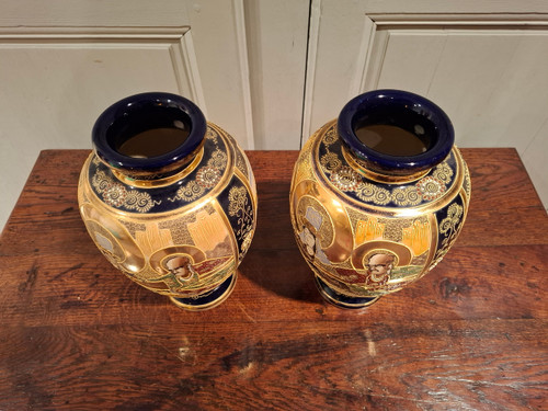 Paire de vases en céramique, De Satsuma Japon Epoque XIXème siècle.