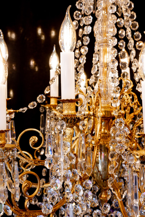 Louis XVI Style Chandelier in the Shape of a Rod in Chiseled Gilded Bronze and Cut Crystal Signed Po