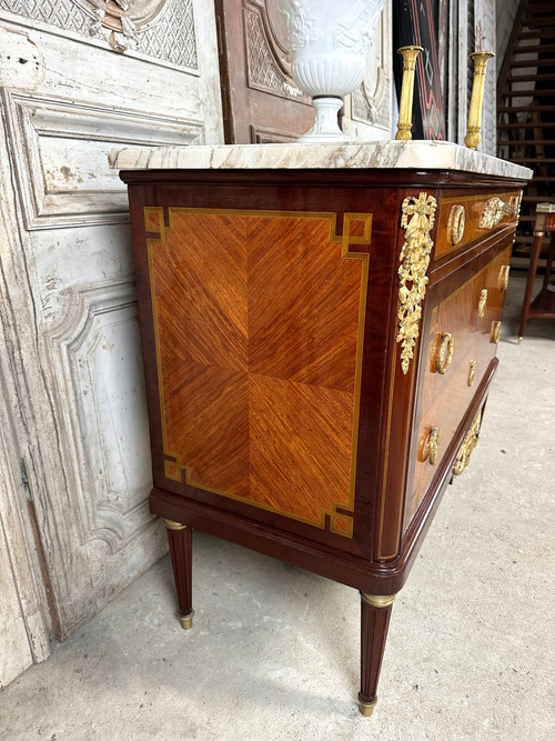 Commode de style Louis XVI signée SORMANI