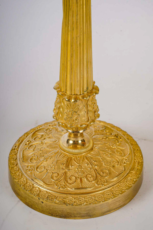 Coppia di torce in bronzo dorato e cesellato del periodo della Restaurazione montate come lampade 1820 ca.