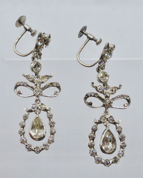 Paire de boucles d' oreille, fin XIXe ou début du XXe siècle. 