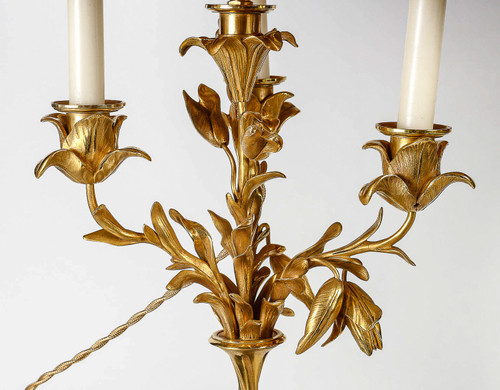 Coppia di candelabri, montati come lampade in stile Luigi XVI, in bronzo con decoro Fauno, 1860-1880 ca.