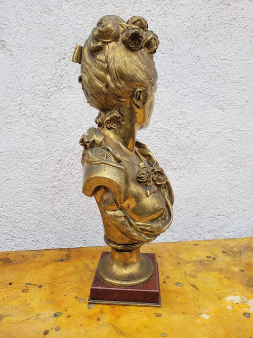 A Carrier, Buste De Femme En Bronze, Signé, XIXème Siècle