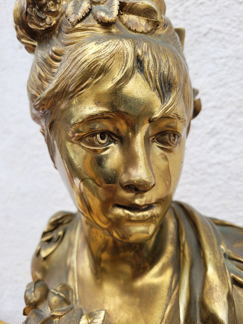 A Carrier, Buste De Femme En Bronze, Signé, XIXème Siècle