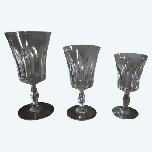 Service de verres en cristal de Baccarat modèle Polignac