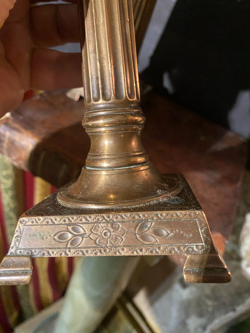  Very nice Pair of Corinthian column candlesticks in late 18th century bronze in the Louis XVI style