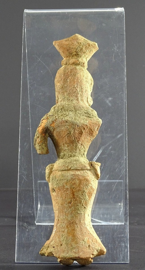 Civiltà della Valle dell'Indo, statuetta in terracotta della dea della fertilità.