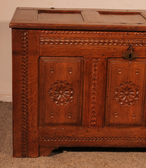 Renaissance Oak Chest - 17th Century