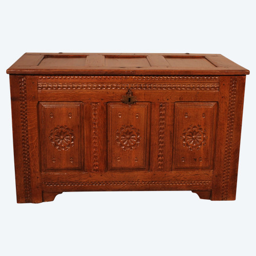 Renaissance Oak Chest - 17th Century