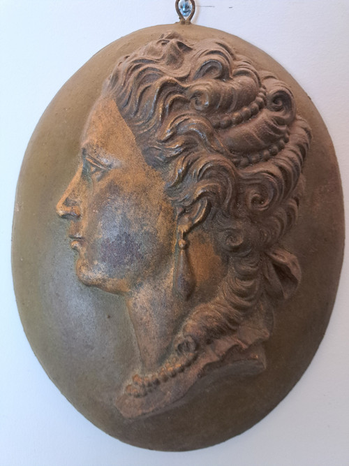 Marie De Médicis , Medallion in Patinated Cast Iron , XIX°.