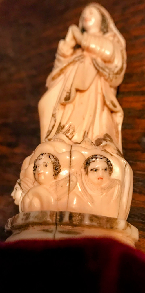 Virgin in ivory Goa 18th century