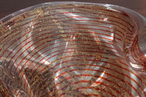 Antike Murano-Glas Aschenbecher Blase Herzstück 1930er Barovier .  Rot und Gold . Größe 20 cm