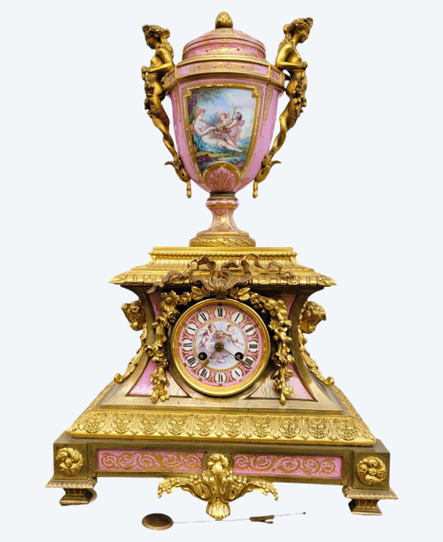 Orologio in bronzo dorato e porcellana, Napoleone III, XIX secolo