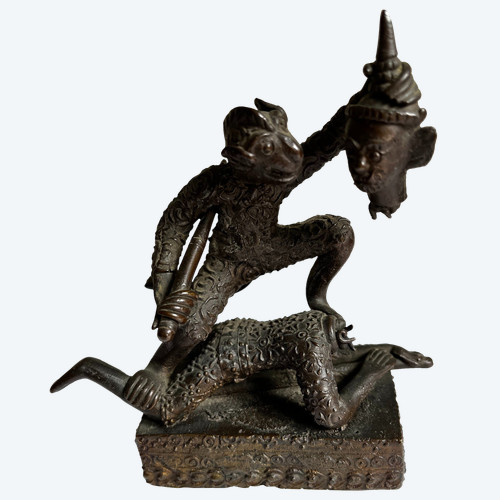 Rare Thai bronze statuette