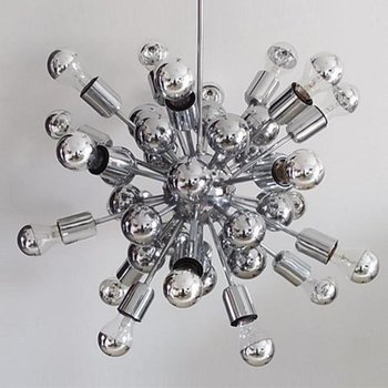 1970 Incredibile lampadario Sputnik di Goffredo Reggiani in cromo. Fatto in Italia