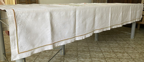 Nappe En Lin Brodée à Décor De Fleurs Et d'Arabesques  XIX ème