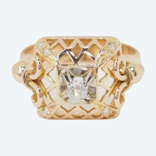 Vintage ring in yellow gold and diamonds