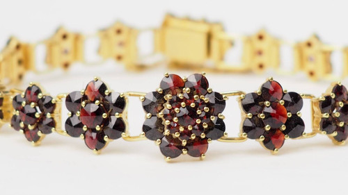 Vintage bracelet in yellow gold and garnet