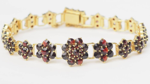 Vintage bracelet in yellow gold and garnet