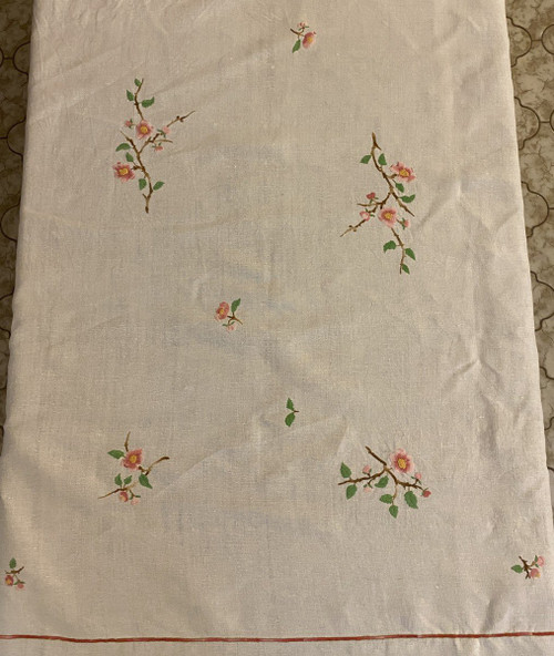 Linen Tablecloth Embroidered with Flower Decor XIX