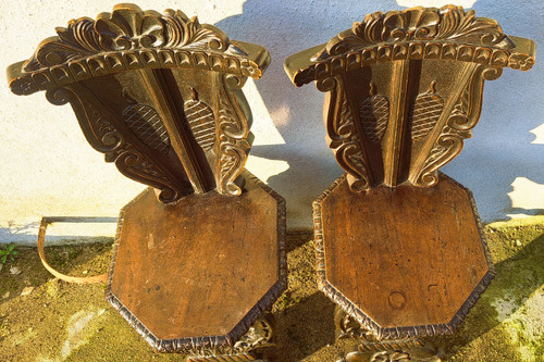 Pair of Dites escabelles chairs in molded and carved natural wood late 18th early 19th century