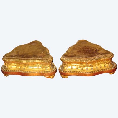 Pair of 18th century gilded wood display bases for candelabras, bronzes, vases...