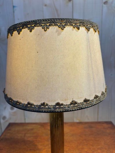 Lampe im Empire-Stil