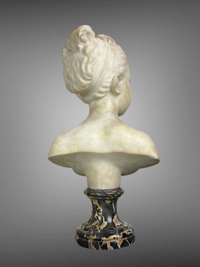 19th CENTURY MARBLE BUST OF LOUISE BRONGNIART AFTER HOUDON (1741-1828)