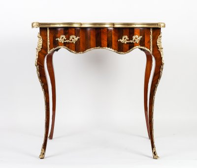 Table à écrire en Palissandre et Bois de Rose époque Napoléon III vers 1850-1870