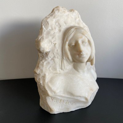 Marble sculpture of La Vallière 20th century by J. Morrini