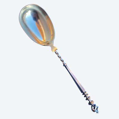 Compote spoon.