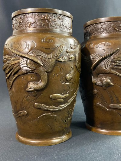 Pair of bronze vases decorated with birds Japan 19th century Meiji