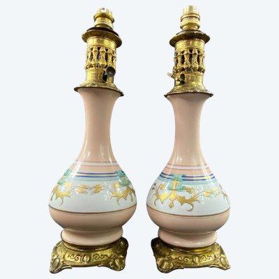 Paire de lampes en porcelaine Vieux Paris sur bronze époque Louis-Philippe 1830