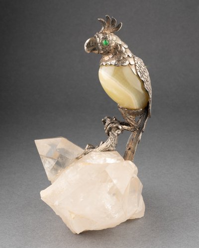 Oiseau en argent massif et agate sur socle de cristal de roche, XIXe siècle 