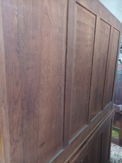 Credenza rinascimentale in noce biondo del XIX secolo