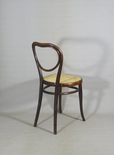 Chaise Thonet N°28, vers 1875, cannage neuf, gomme laque façon palissandre