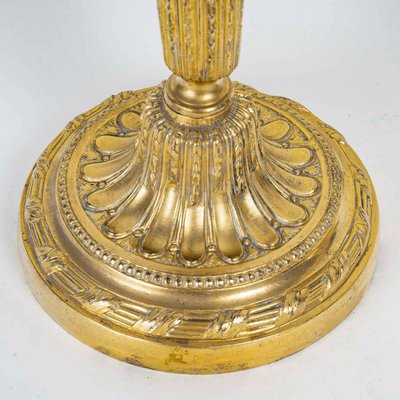 Paire de flambeaux en bronze ciselé et doré époque Louis XVI vers 1780