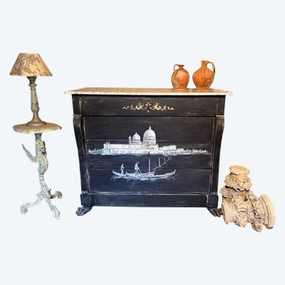 Commode italienne ( vue de Venise)datant du 19e siècle repatinee avec marbre