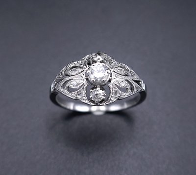 Art Deco 3 Diamond Ring, Gold And Platinum Setting.