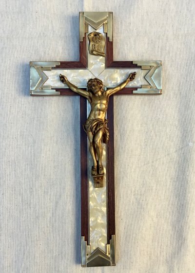 Art-Deco crucifix