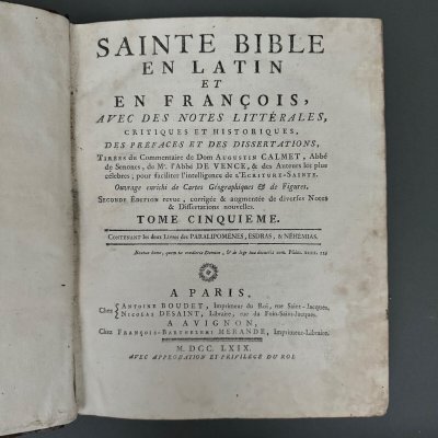 Books Holy Bible in Latin and French Paris 1767