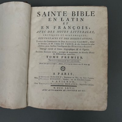 Books Holy Bible in Latin and French Paris 1767