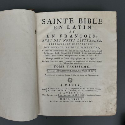 Books Holy Bible in Latin and French Paris 1767