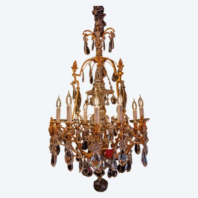 Signed by Baccarat, Louis XVI style chandelier with gilt bronze and cut crystal fire pots circa 1890