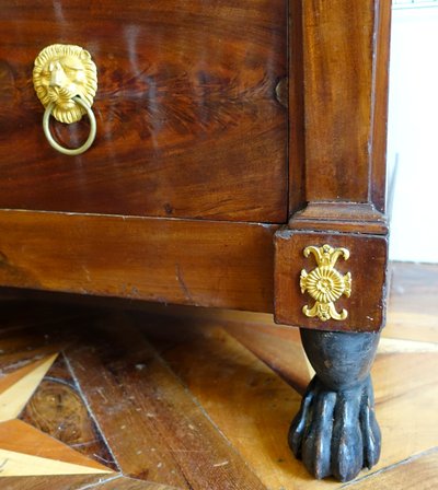 Commode d'époque Consulat en acajou bronze doré au mercure serrure trèfle & marbre bleu Turquin