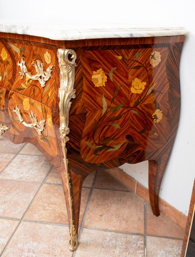 Commode ancienne française époque 20siècle.