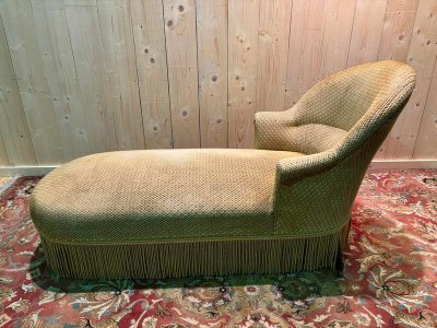 Napoleon III style velvet chaise longue